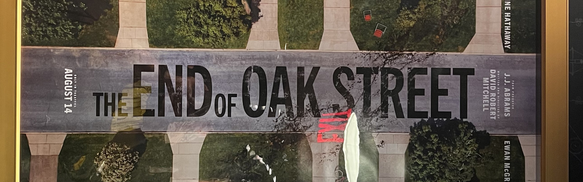 End of Oak Street Outside Theater